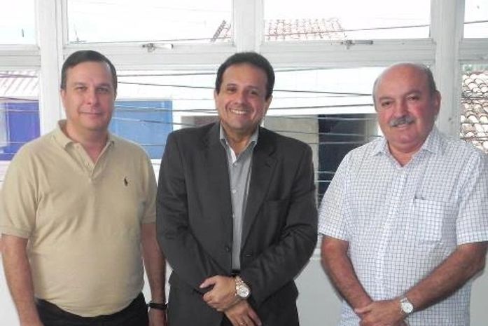 Deputado Sergio Toledo, superintendente do BNB,Antonio César de Santana e o prefeito Carlos Alberto Canuto