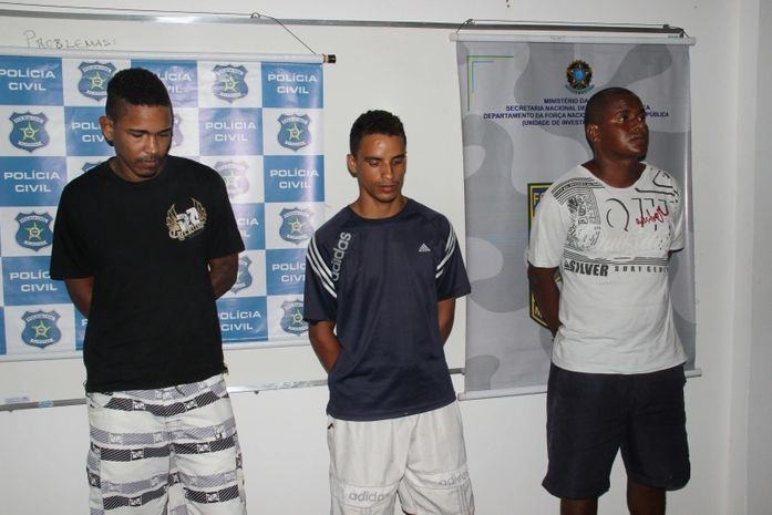 Os presos foram apresentados durante coletiva