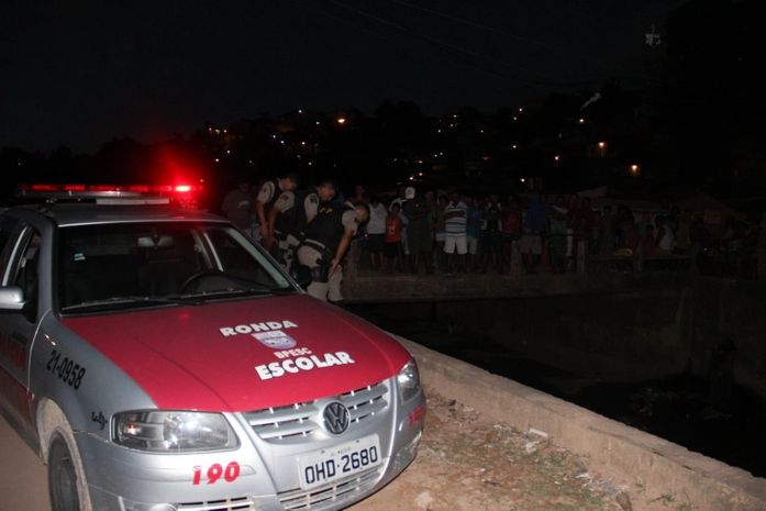 Em busca de homicidas, polícia realiza operação no Vale do Reginaldo