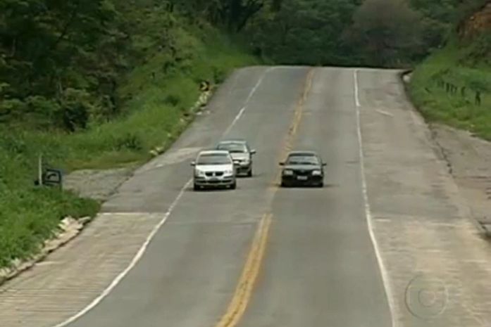 Multa para ultrapassagem forçada vai subir ao valor da Lei Seca, diz relator