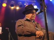 Com pneumonia, compositor Paulo Vanzolini é internado em UTI em SP