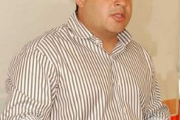 Prefeito James Ribeiro