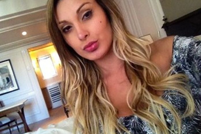 Criticada por ficar com jogador Cristiano Ronaldo, Urach rebate: ‘Hipócritas’