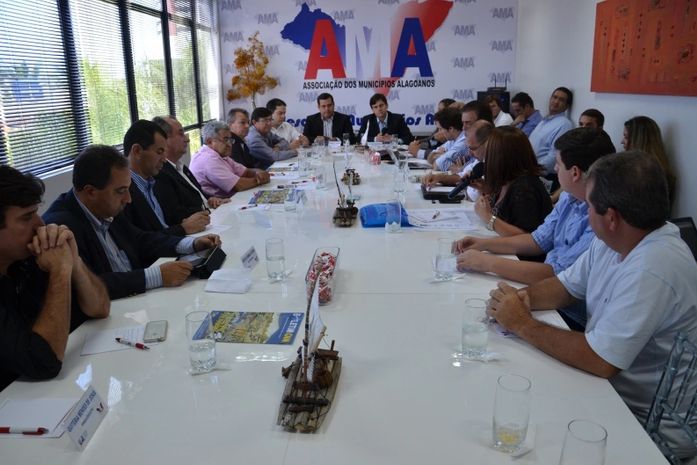 Durante o encontro, os presidentes discutiram a seca nos estados nordestinos por causa da pior seca dos últimos 50 anos e a crise nas prefeituras