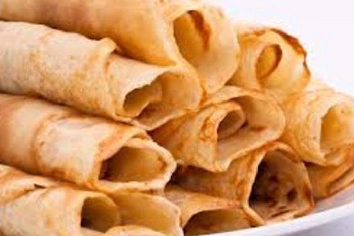 Bastam 5 ingredientes para fazer essa panqueca supermacia; anote