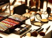 Maquiagem vencida não é bobagem! Pode causar problemas na pele