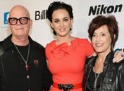 Katy com os pais, Keith e Mary