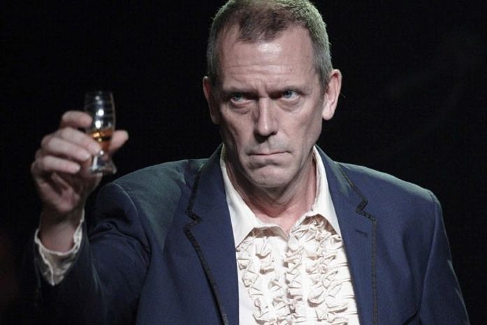 Hugh Laurie diz que rotina para gravar 'House' era um 'pesadelo'