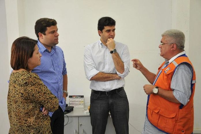 Prefeito Rui Palmeira participa de reunião na Coordenadoria Municipal de Defesa Civil
