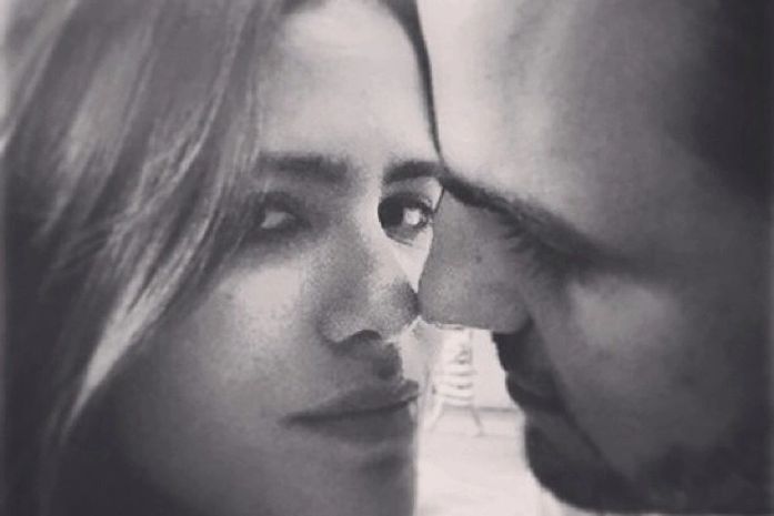 Antonia Morais posta foto com frase romântica para ex-namorado