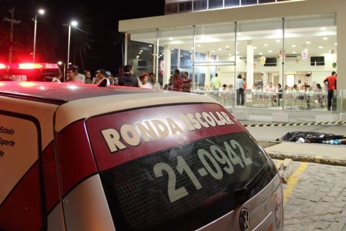 Vítima foi morta com vários disparos 