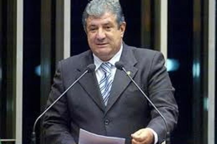 Suplente de senador Euclydes Mello