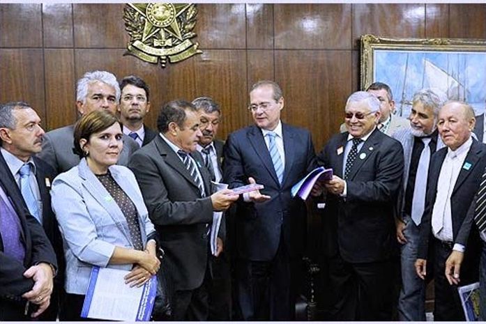 Produtores foram recebidos pelo presidente do Senado, Renan Calheiros, nesta quarta