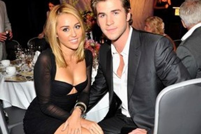 Irmãos querem que Liam Hemsworth termine o noivado com Miley Cyrus