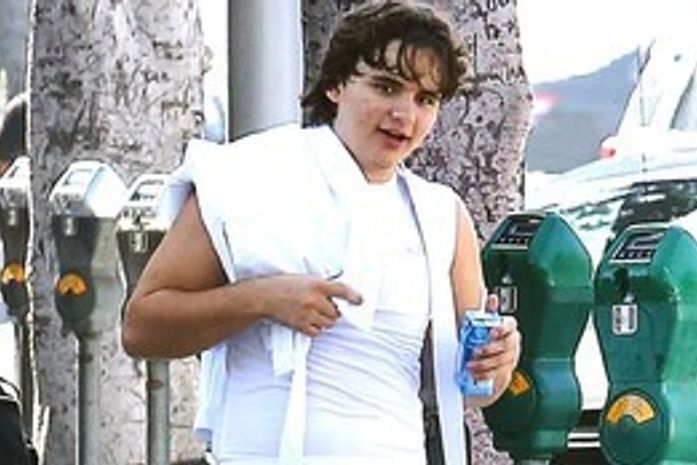 Filho de Michael Jackson luta jiu-jítsu com a família Gracie: 'Ótimo aluno'