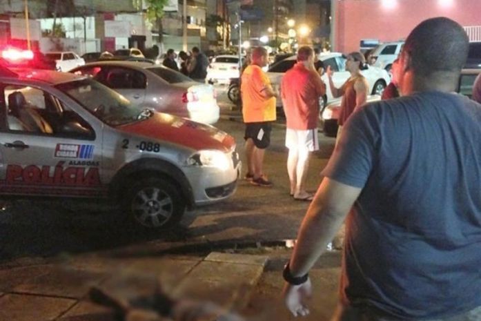 Vítima foi atingida por diversos tiros