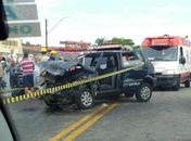 Acidente entre quatro carros no viaduto da Leste-Oeste provoca congestionamento