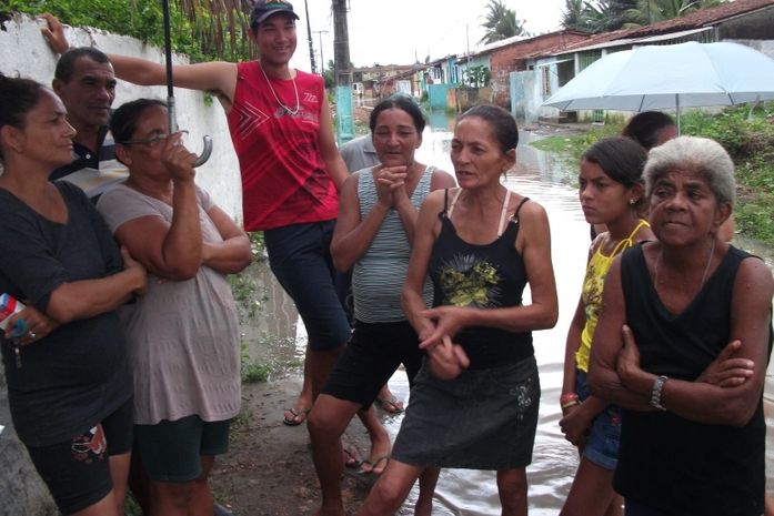 Moradores revelam dramas enfrentados há mais de 20 anos toda vez que chove