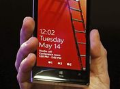 Novo smartphone Lumia 925, da Nokia, pesa 139 g