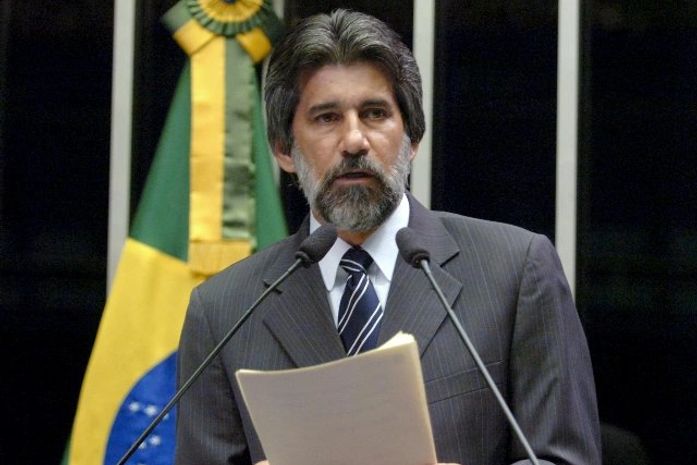 Senador Valdir Raupp