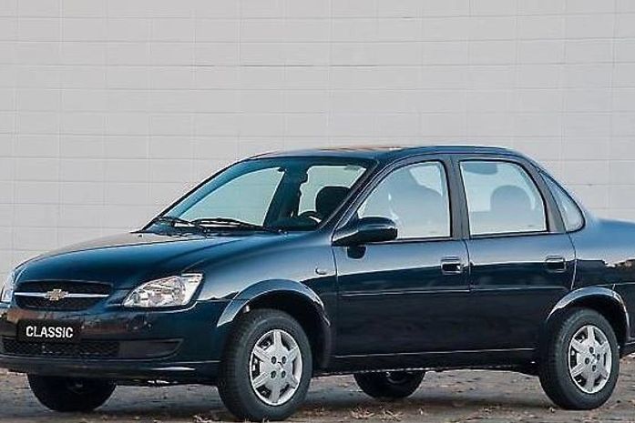 Sedã da Chevrolet se adequa às normas e ganha ABS e airbag