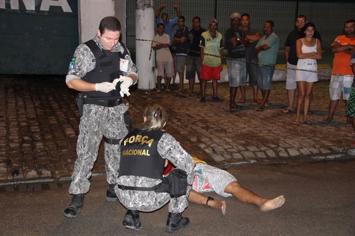 Vítima foi morta a tiros