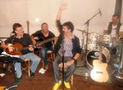 Pompe & Allan cantam “Chico & Caetano” no Água Doce