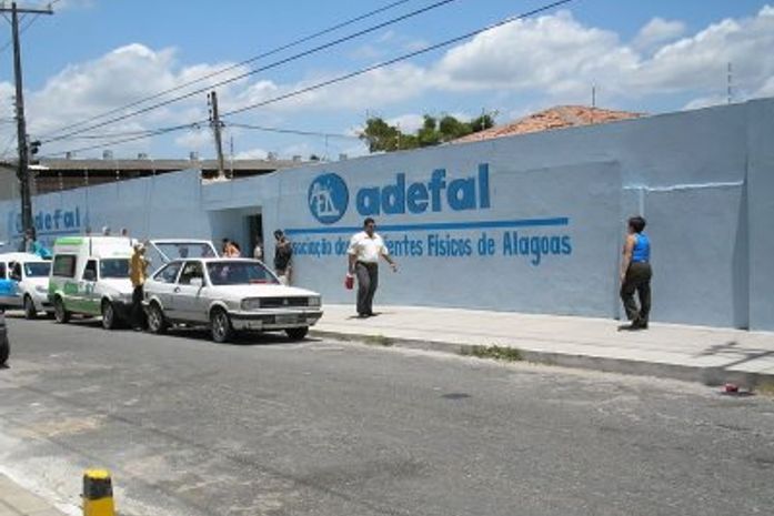 Crianças portadoras de deficiência ficam sem serviços de equoterapia