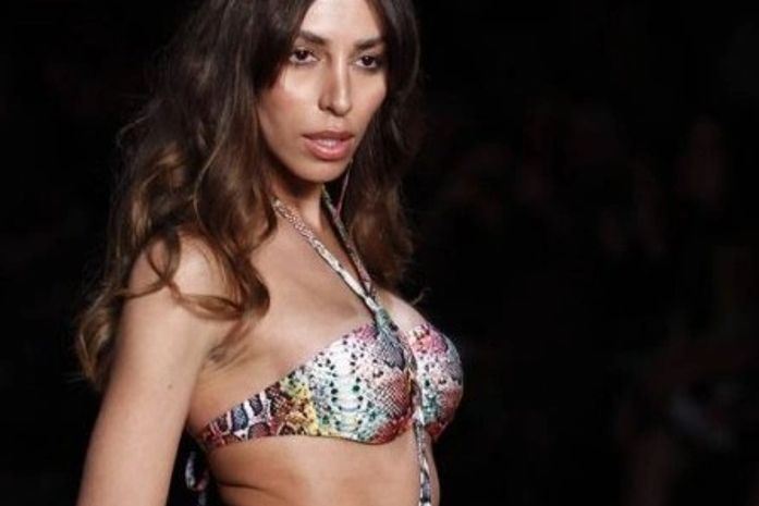 Lea T teria pedido opinião ao pai após suposta proposta de R$ 500 mil para nu