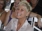 Xuxa vai comemorar 50 anos com festa beneficiente para 600 convidados em SP