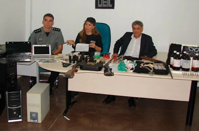 Capitão Eduardo Gomes e dos delegados Ana Luíza Nogueira e Robervaldo Davino