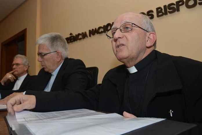 Reduzir a maioridade penal é maquiar o problema da violência, diz CNBB