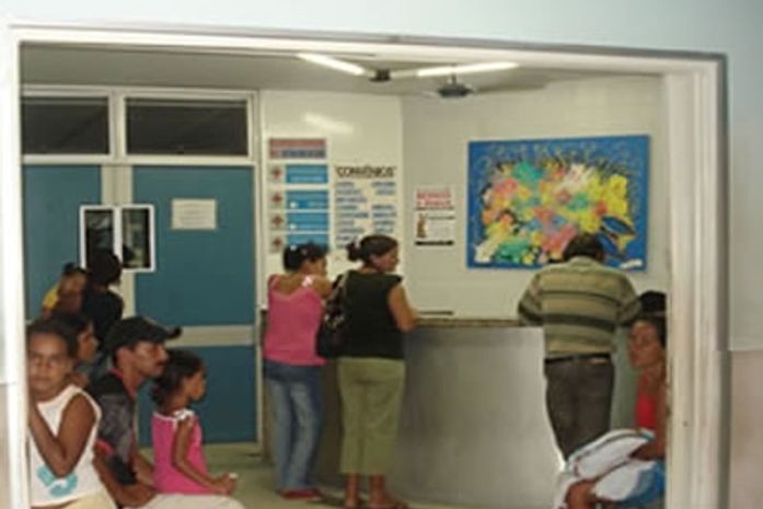 Em apenas cinco dias, hospital registra 380 casos de pacientes com diarreia, vômito e febre alta
