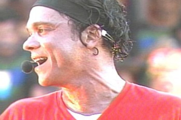 Internado na UTI, Netinho começa a se alimentar por meio de sondas