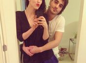 Casal posa com cabeças raspadas e Sophia se declara para Fiuk: 'Te amo'