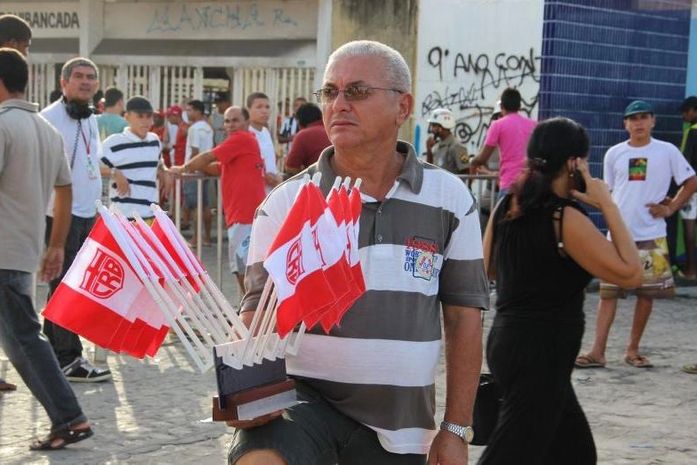 Ambulantes aproveitam para faturar