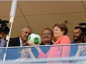 Renan com a presidente Dilma Rousseff na inauguração do estádio