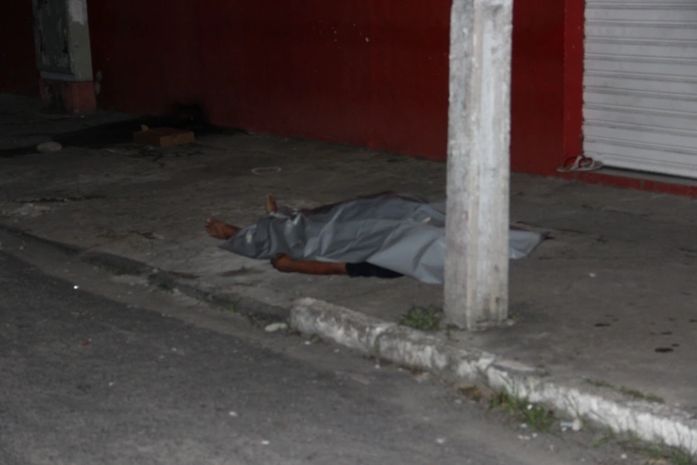 Funcionário de oficina é morto a tiros no bairro do Farol