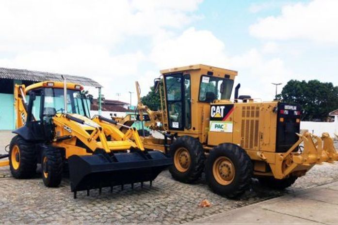 Máquinas já estão no pátio da prefeitura