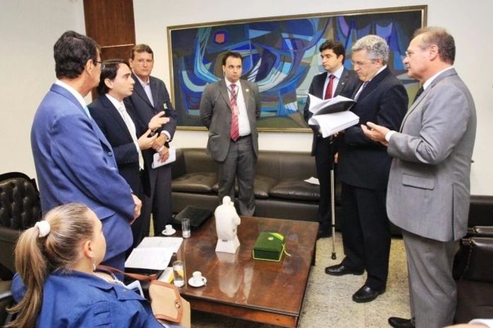 Renan quando levou Rui e o secretário João Marcelo ao ministro da Saúde Padilha