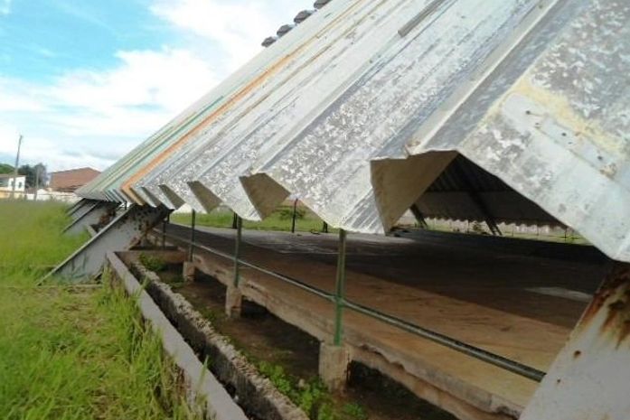 Ginásio interditado em Penedo