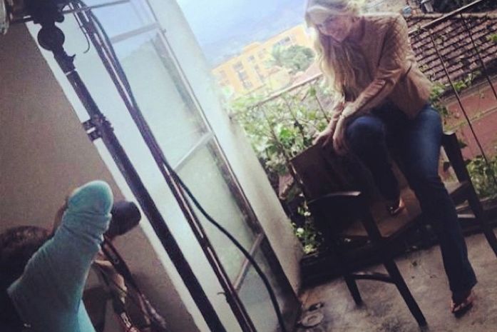 Ex-BBB Fernanda Keulla faz mistério durante ensaio: 'Vem novidades por ai'