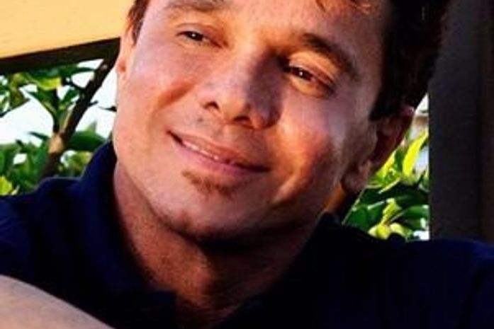 Após cirurgia, Netinho apresenta melhora clínica, diz boletim médico