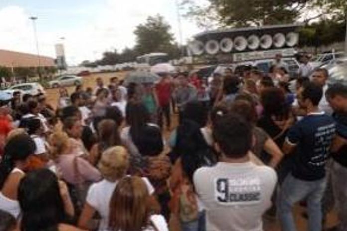 Docentes acataram o aumento de 11,4% de reajuste salarial