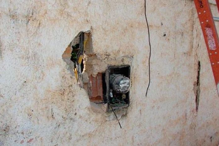 Ligação clandestina de energia