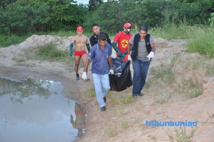 Pescadores encontram corpo em avançado estado de putrefação no rio Mundaú
