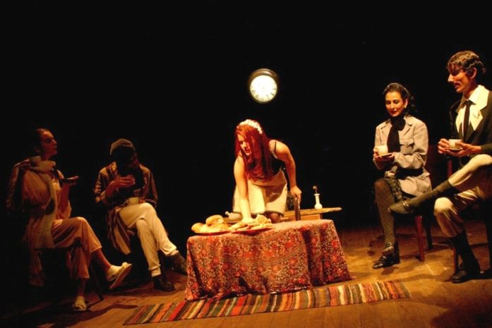 “Maior Barato” apresenta o espetáculo “A Cantora Careca”