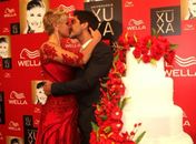 Cheia de famosos, festa  de 50 anos da rainha Xuxa tem shows, leilão e beijo