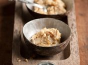 Leite condensado vira irresistível paçoquinha de colher sem demora; anote