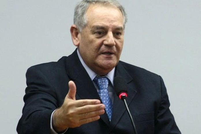 Federal Givaldo Carimbão